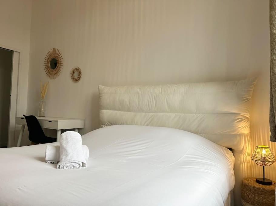 Vieux-Lille Appartement Renove Avec Une Chambre Bagian luar foto