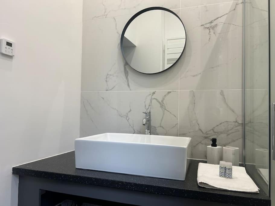 Vieux-Lille Appartement Renove Avec Une Chambre Bagian luar foto